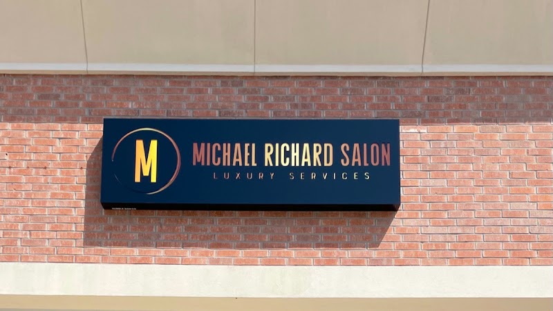 Michael Richard Salon - Luxury Aveda Salon