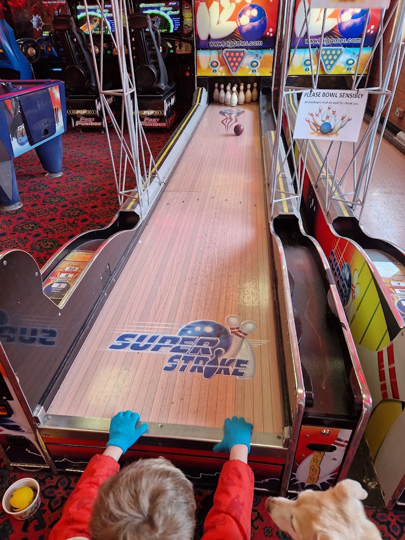 Lookout Pub Amusements
