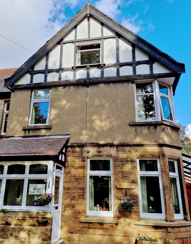 Cedar House B & B
