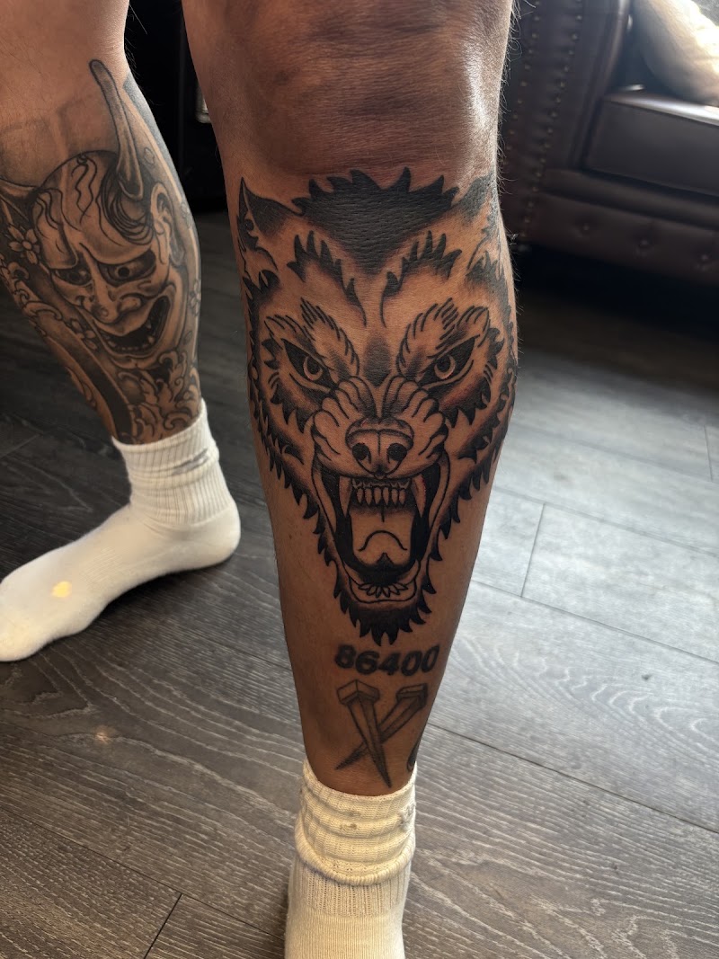 Abacus Tattoo & Piercing Studio