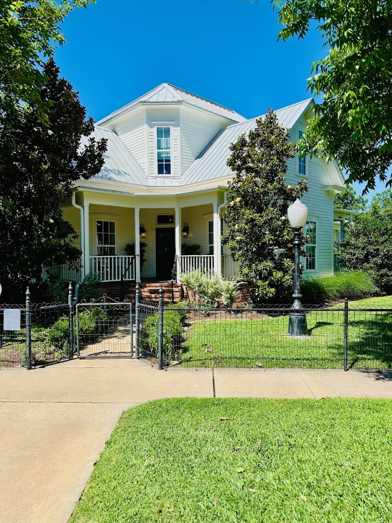 Magnolia House