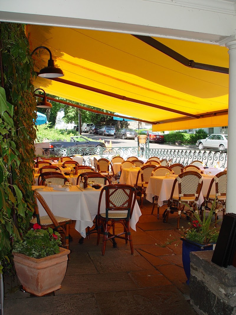 Polpo Restaurant & Saloon