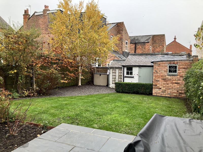 LANDMARK The Quality Garden Maintenance Company