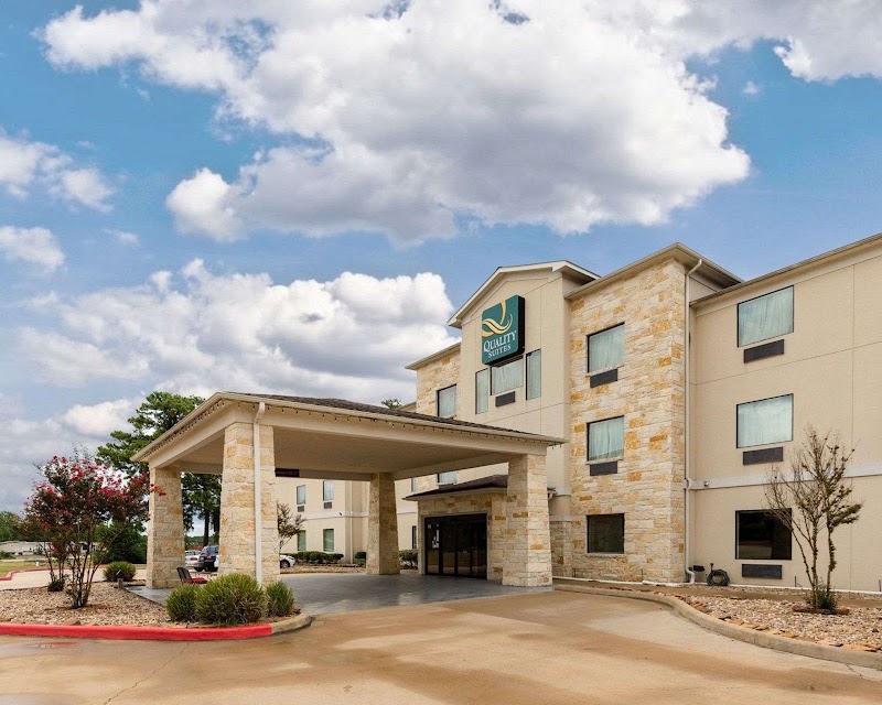 Quality Suites Huntsville Near University