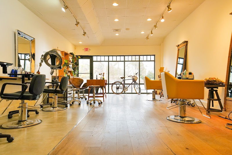 Shair Greenwich (formely Hiro's Hair Salon)