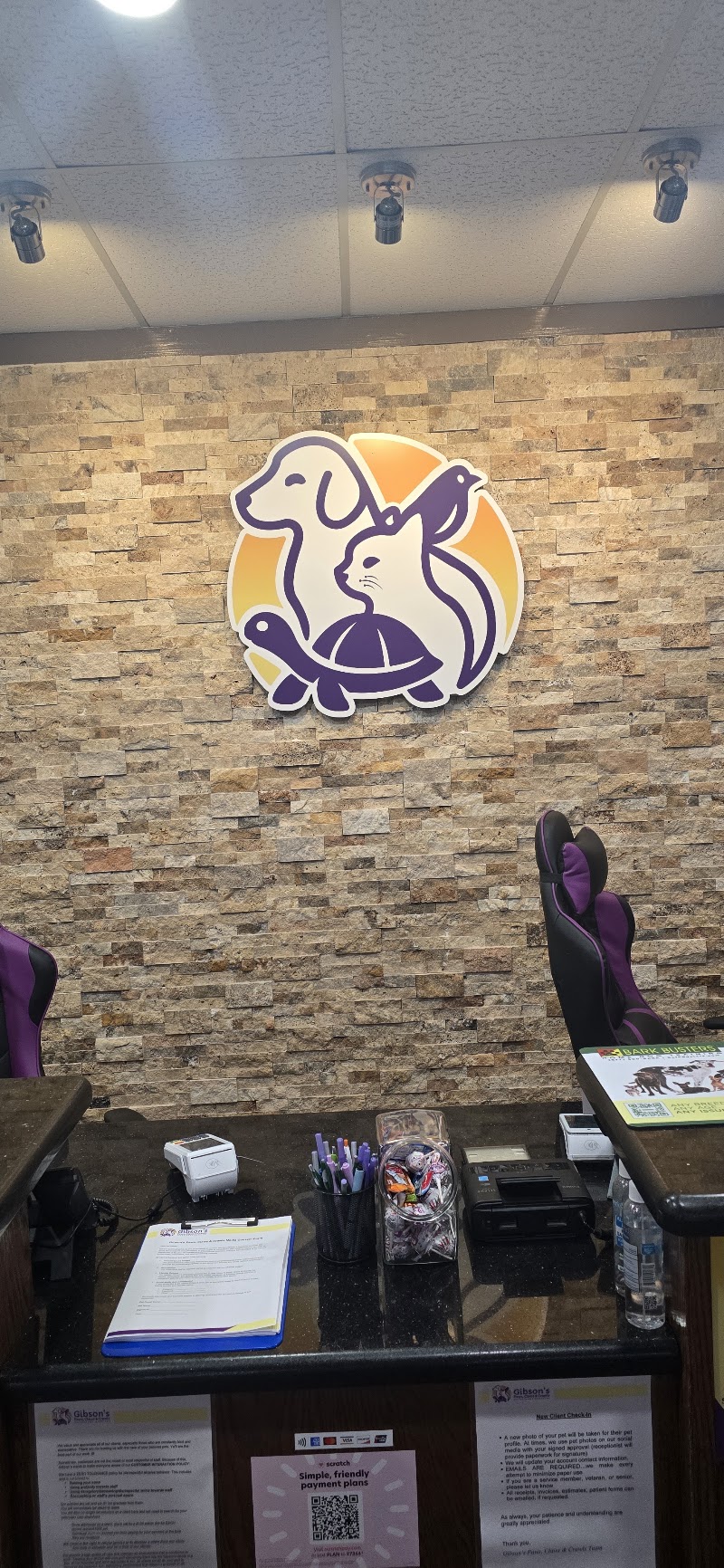 Gibson’s Paws, Claws & Crawls Veterinary Hospital
