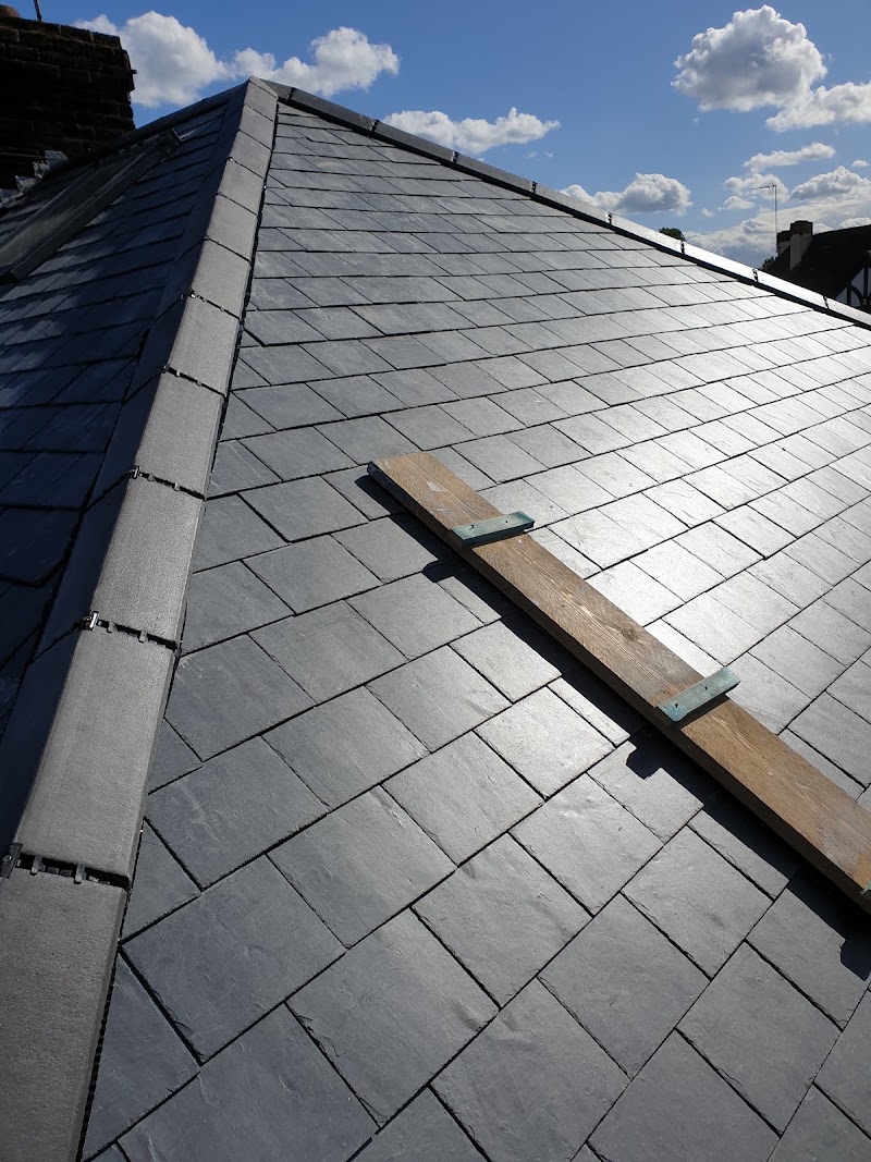 D&V Building roofing gutters