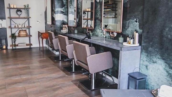 Oliver's hair and beauty studio