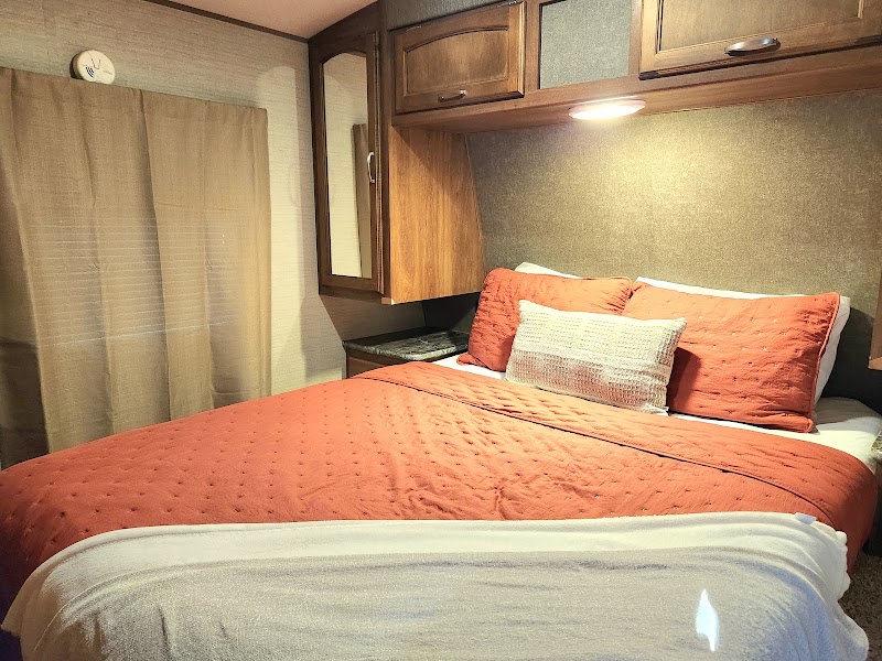 RafterTFarm Lodging