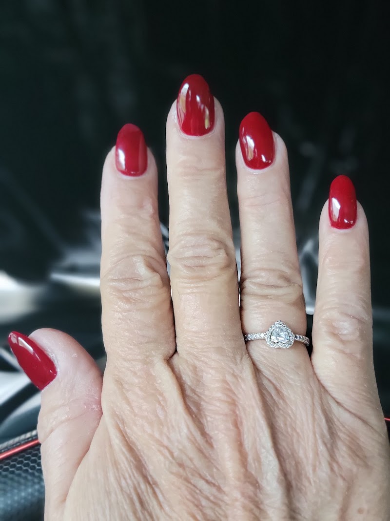 NT Nails & Spa II
