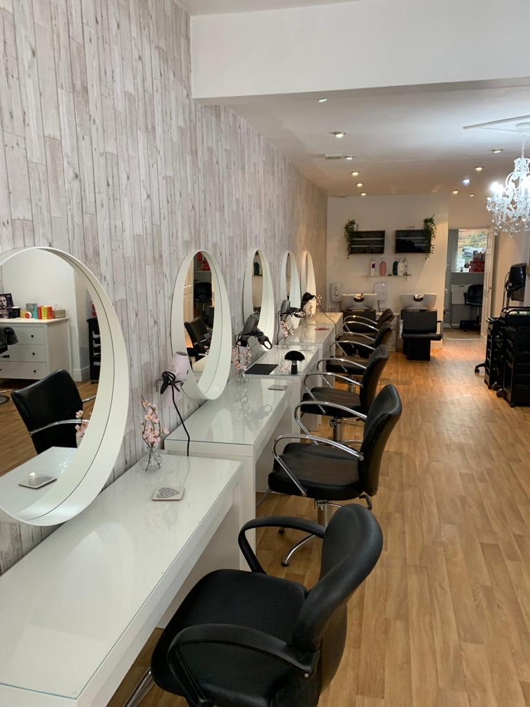 Divas Hair Studio