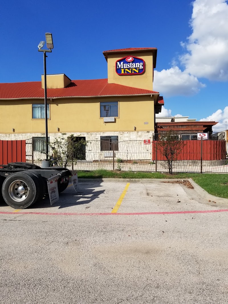 Mustang Inn