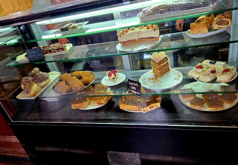 Maddie’s Bistro & Bakery (The White Hart)