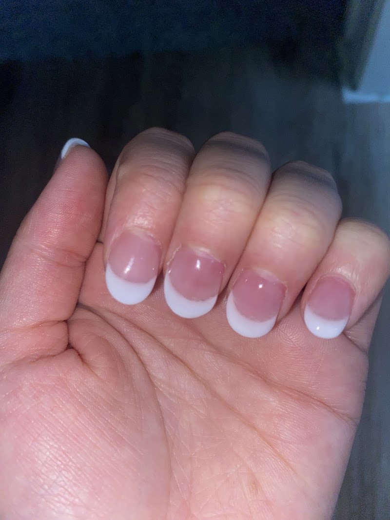 Orchid Nails