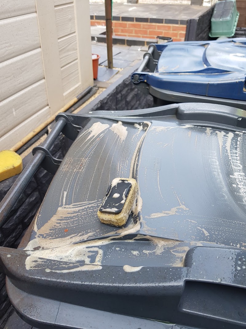 Wheelie Bin Cleaners