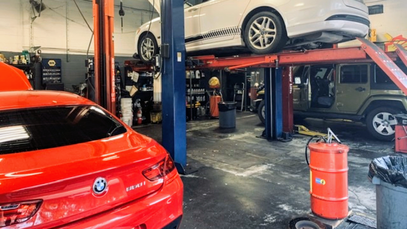 Woodlands Shell Auto Care Center