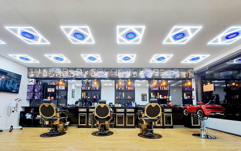Oaklands barbers