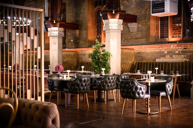 Emre Smokehouse & Grill