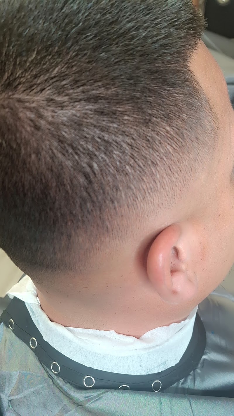 Ely Luna Beauty Salon