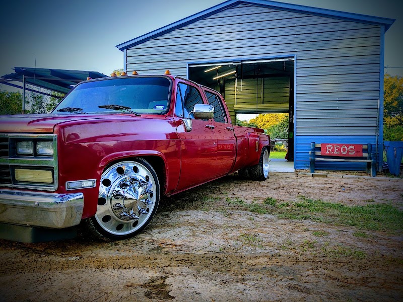 Reo's Garage