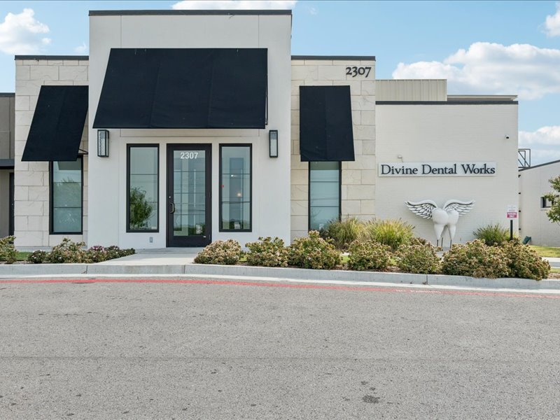 Divine Dental Works
