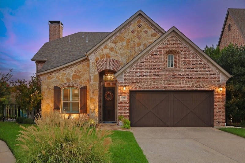 Solid Rock REALTORS : Black Felt Groups