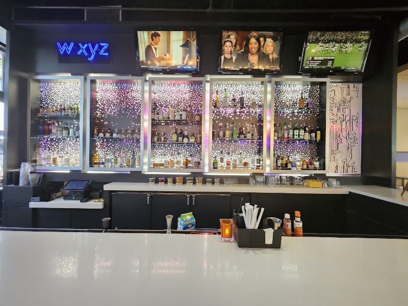 WXYZ Bar & Lounge