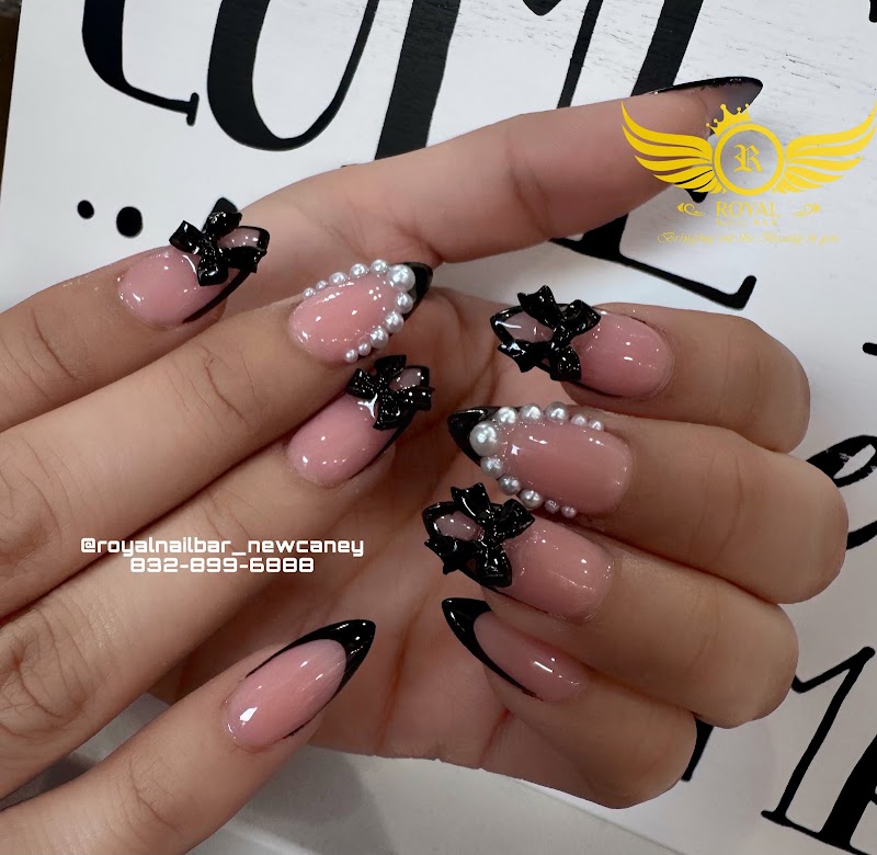 ROYAL NAIL BAR