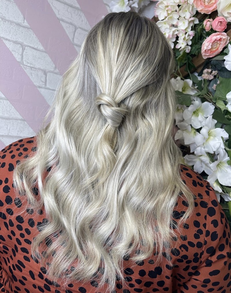 Hair by Leonie