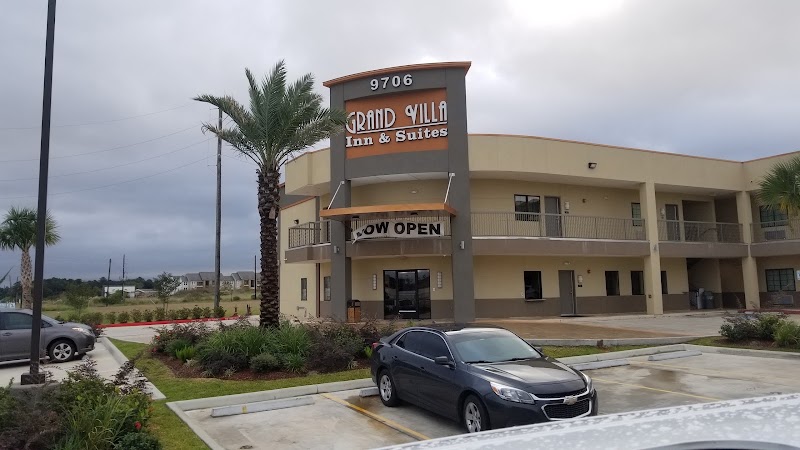 Grand Villa Inn & Suites