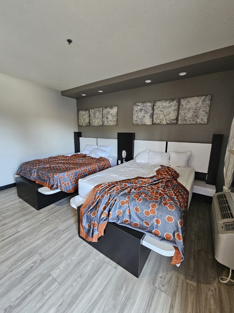 Crystal Inn