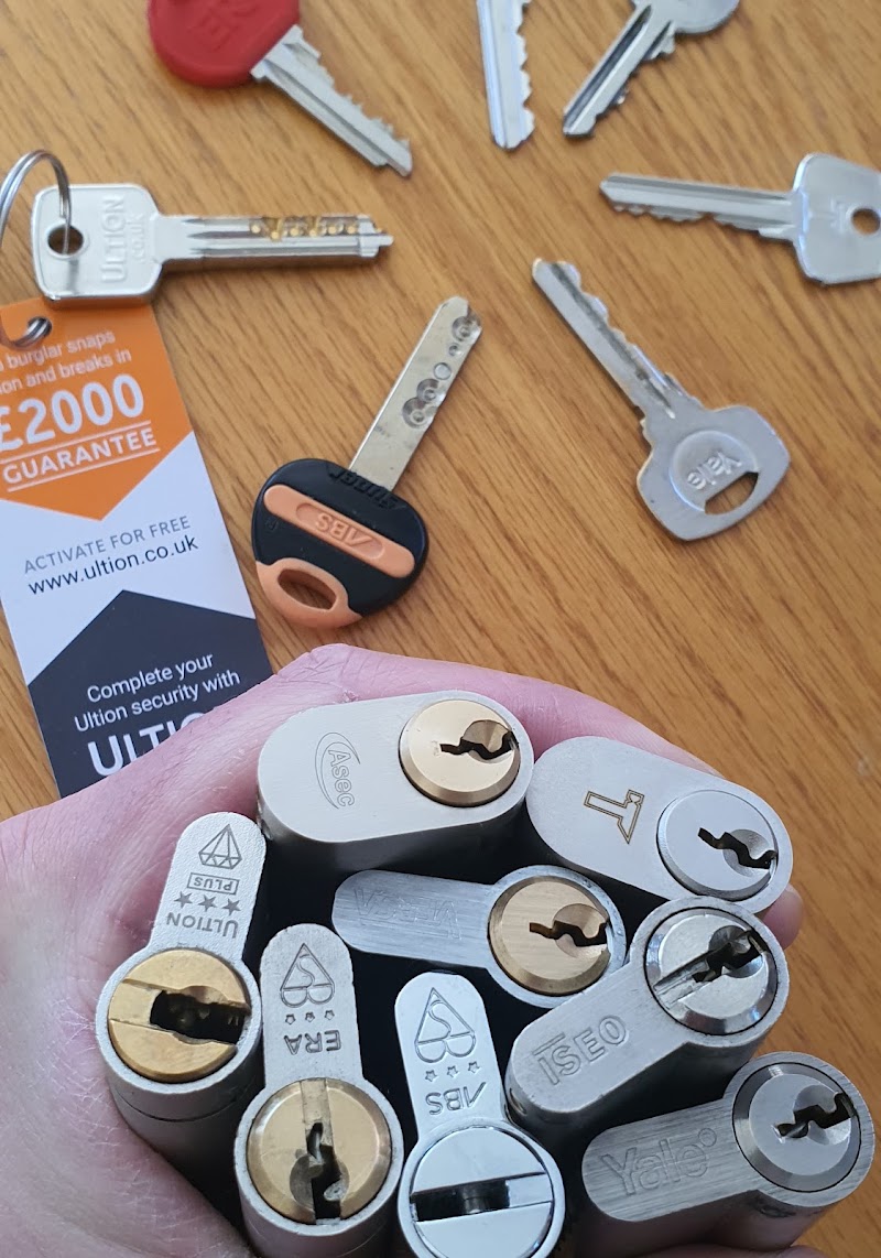 Boss Locks / Locksmith - Door & Window Repair - Glass Replacement