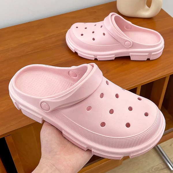 Comfycrocs