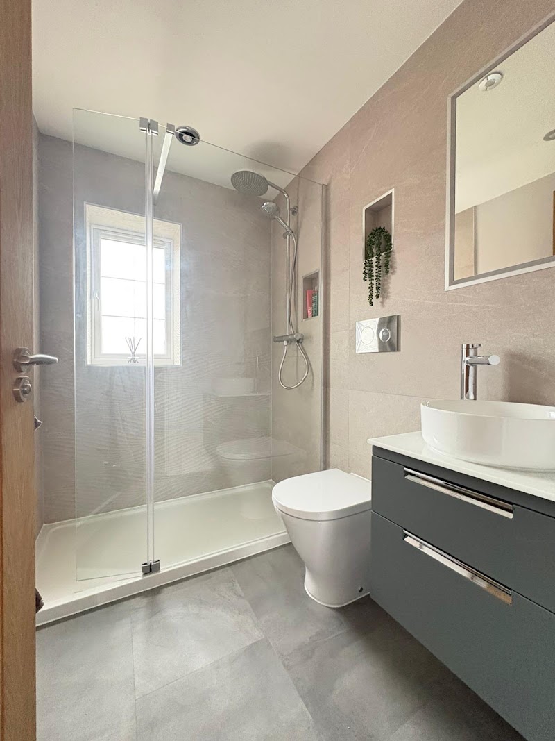 D J M Plumbing & Heating