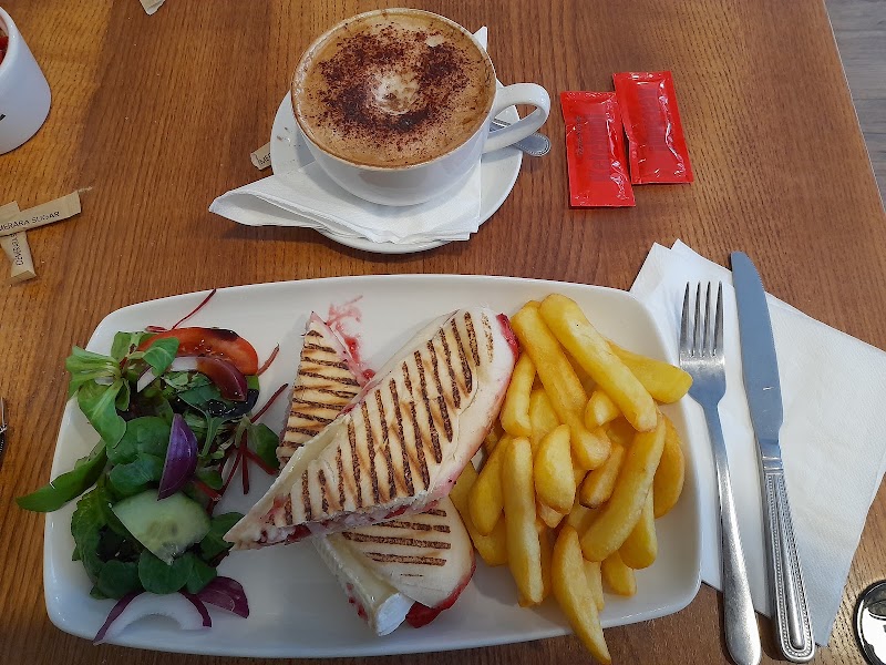 Polly's Kitchen