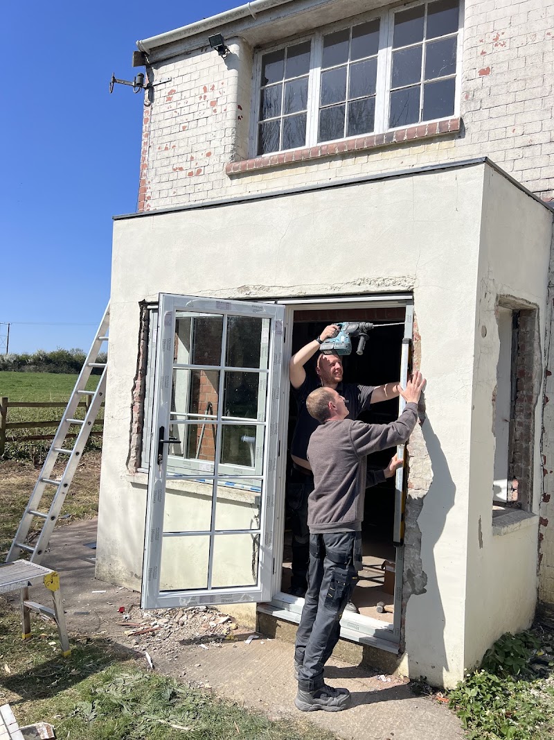 LEADING EDGE DOORS & WINDOWS
