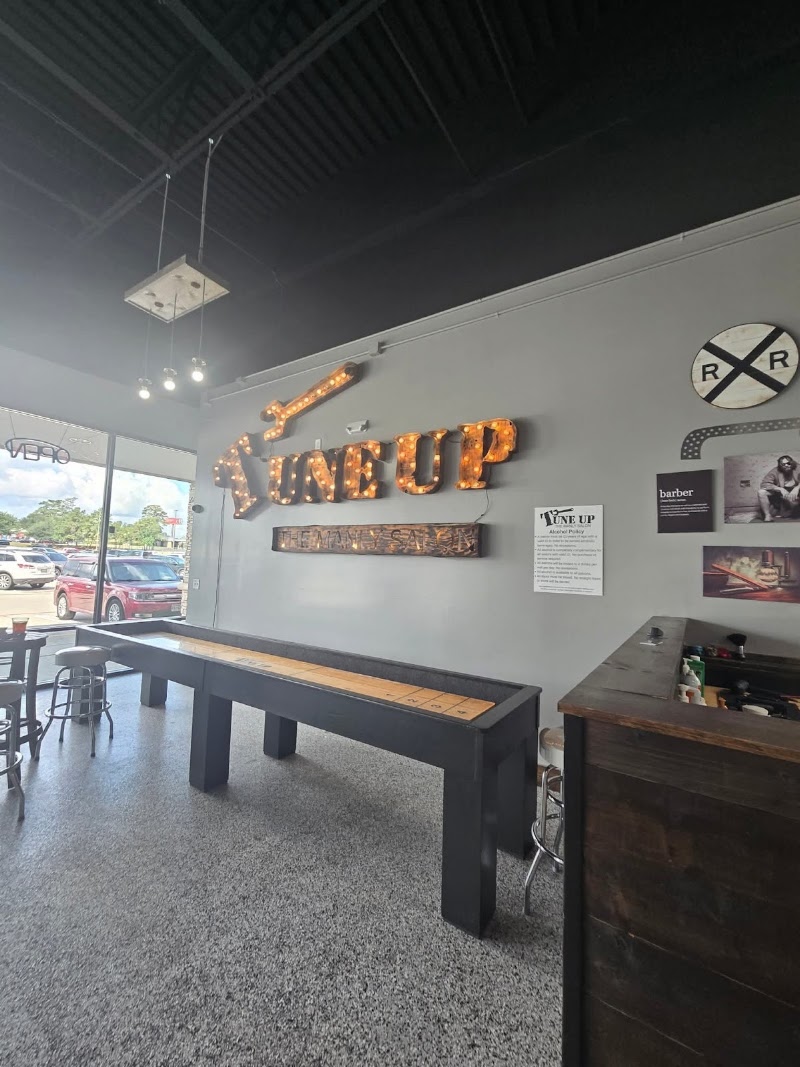 Tune Up "The Manly Salon" Conroe
