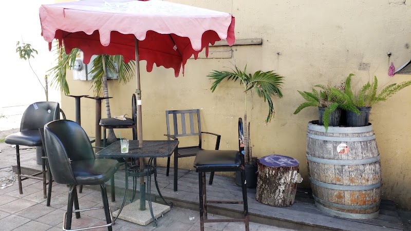 Octopus Garden Bar