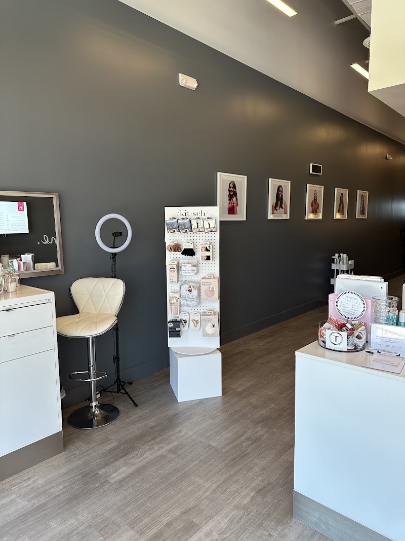 Blo Blow Dry Bar