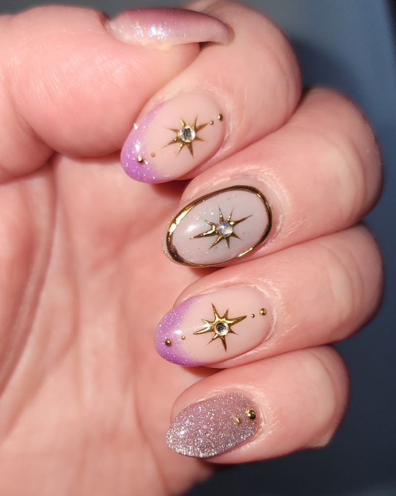 Aki Ashida Nail Design @Uptown Salons