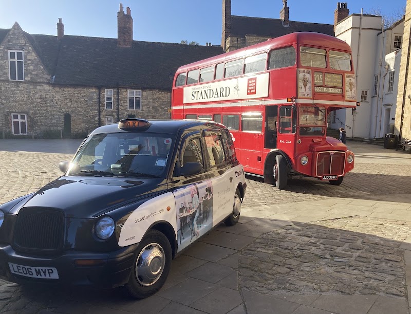 Micks Cabs