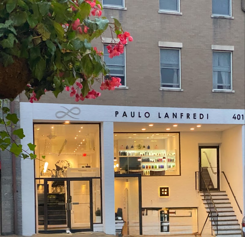 Paulo Lanfredi Salon