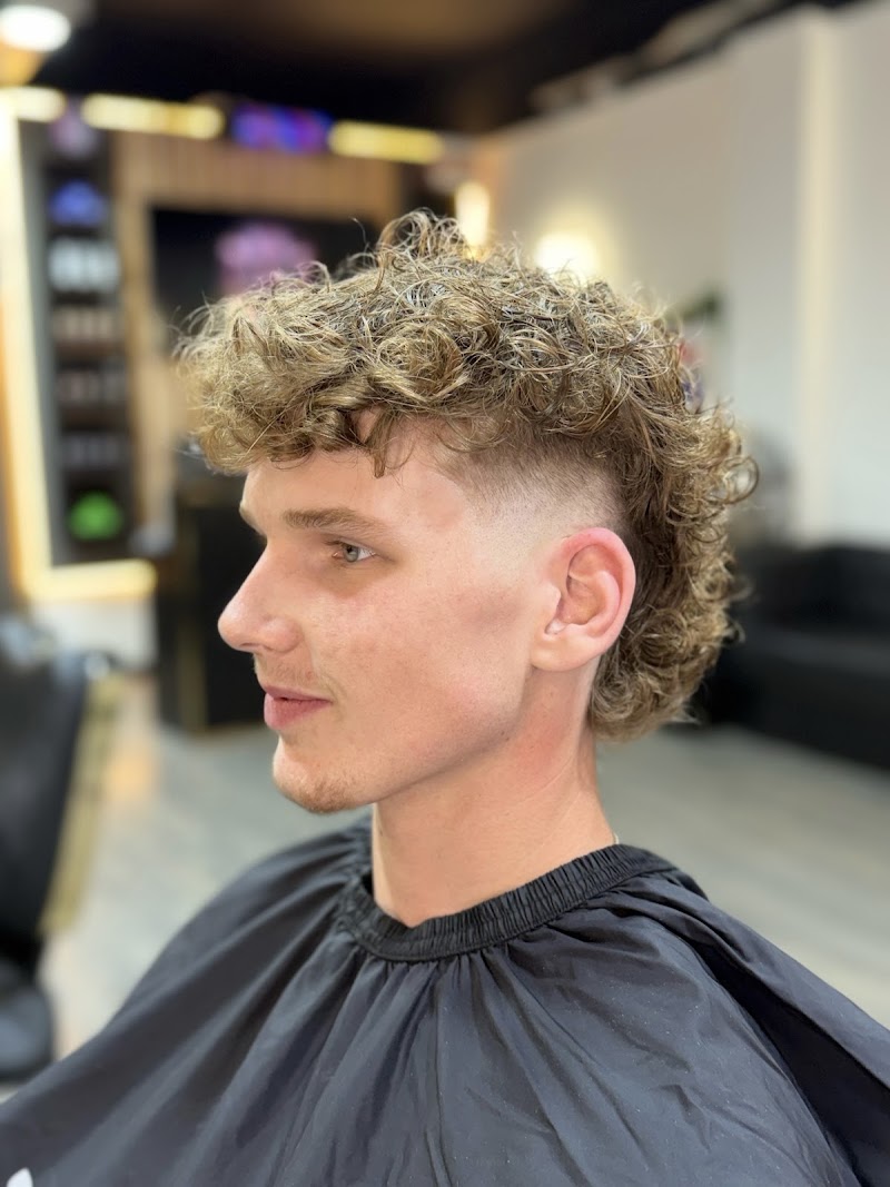 ROYAL BARBER