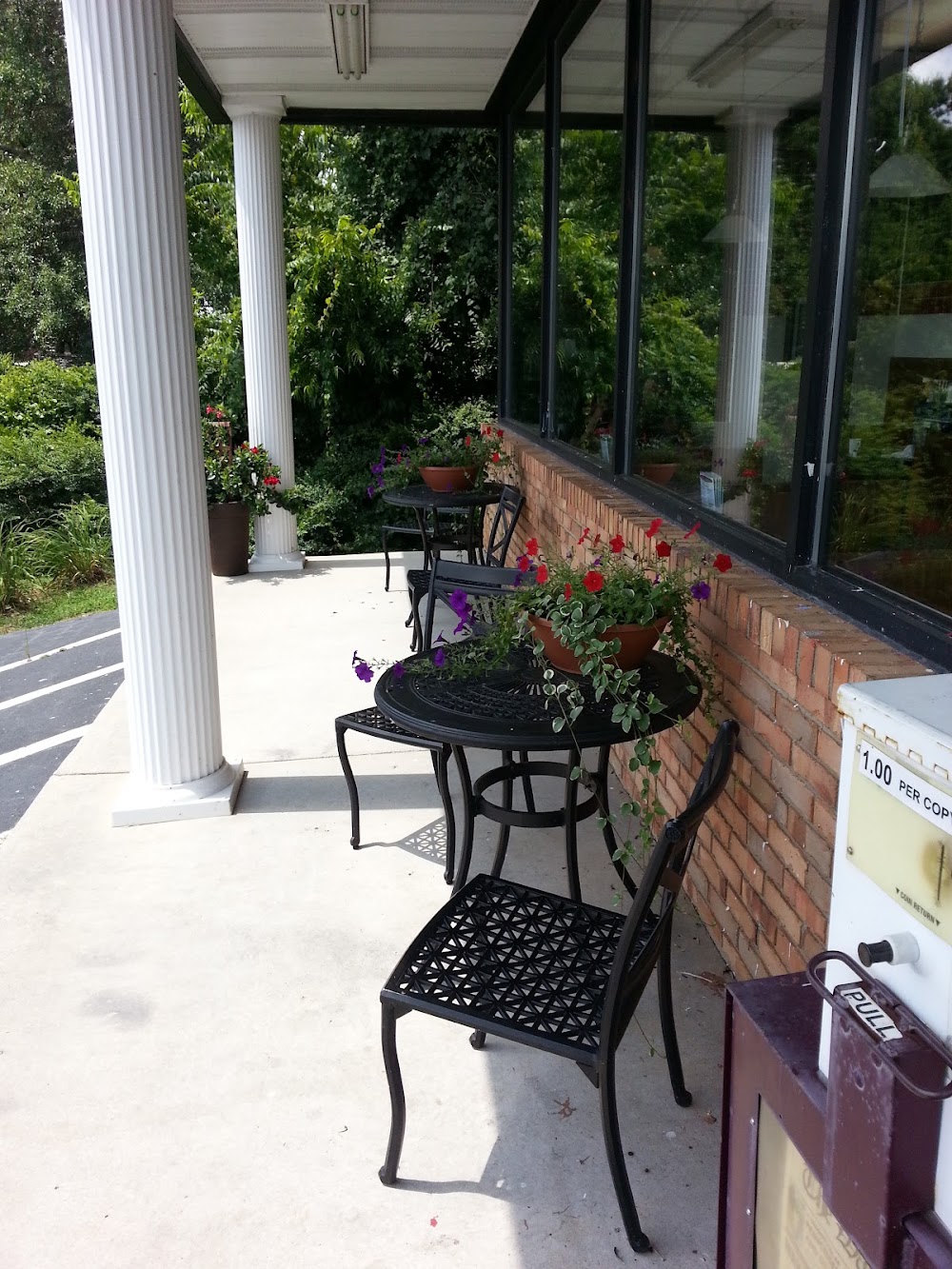 Cup & Saucer Diner Restaurant