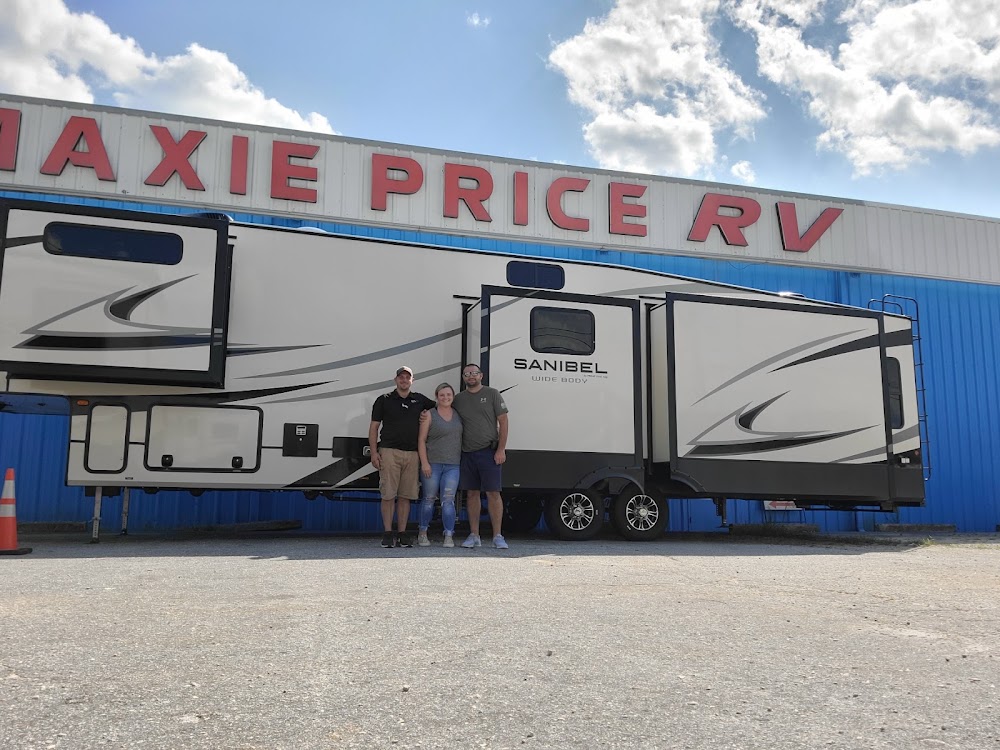 Maxie Price RV